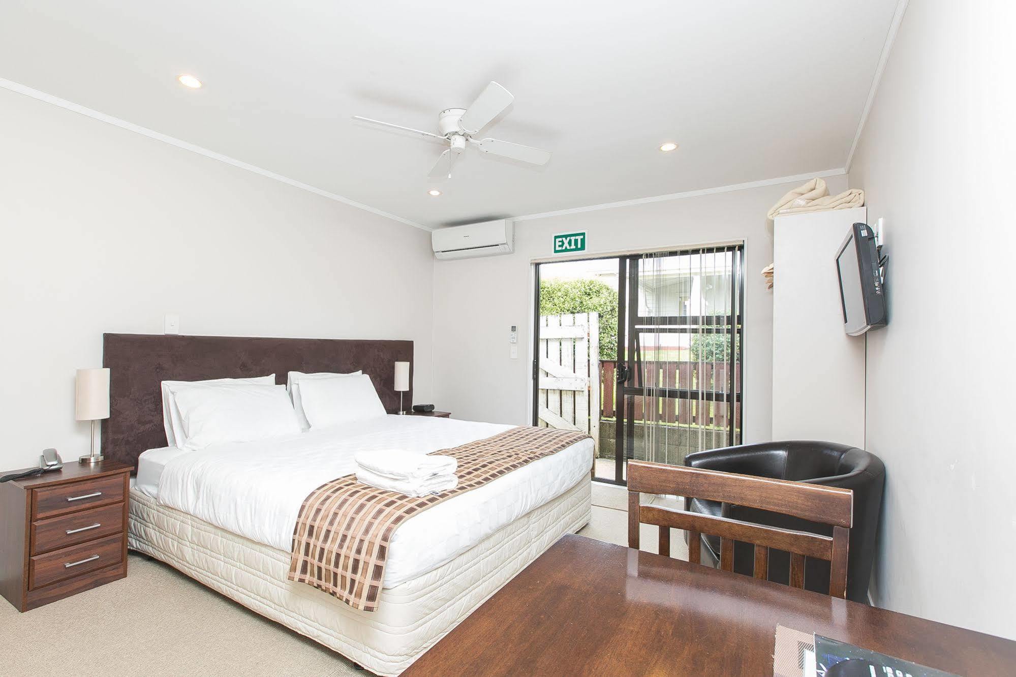 Parkview Motor Inn Pukekohe Eksteriør bilde